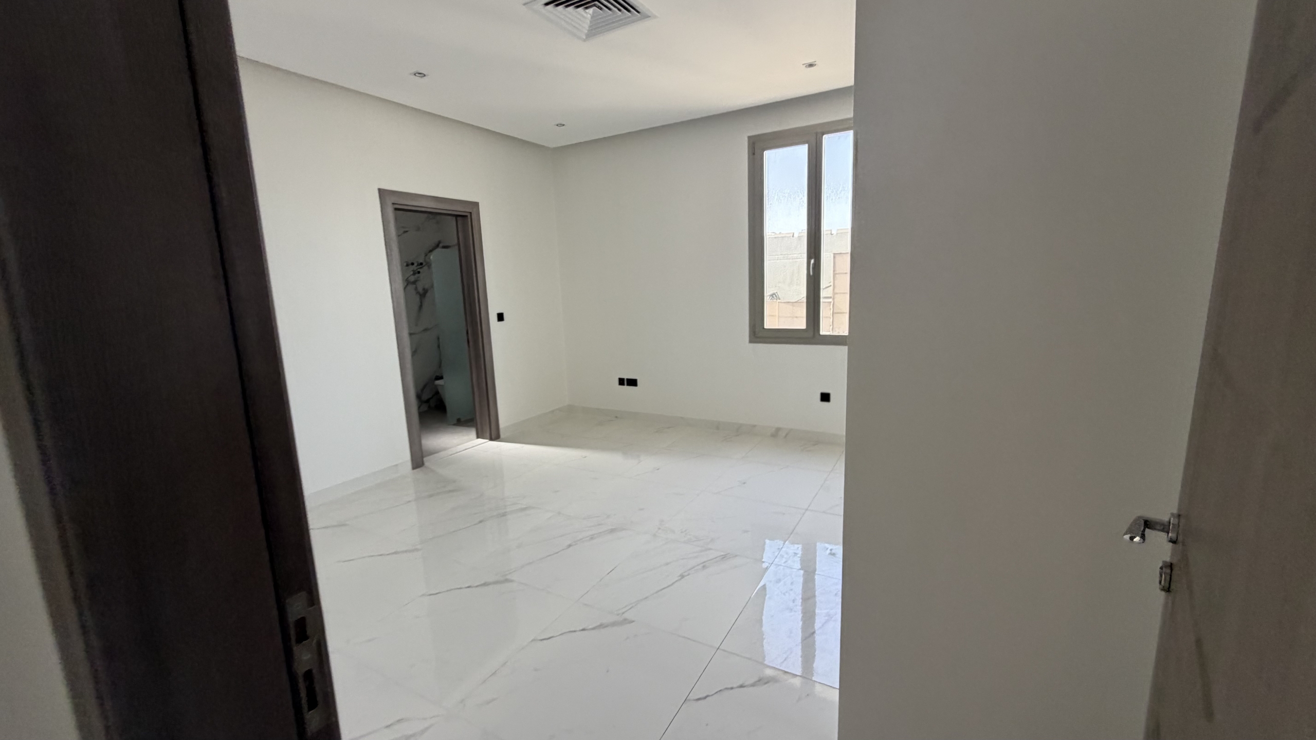 20260204_084607734_iOS