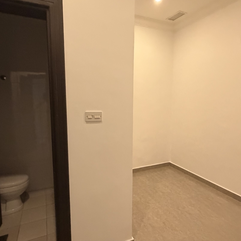 780